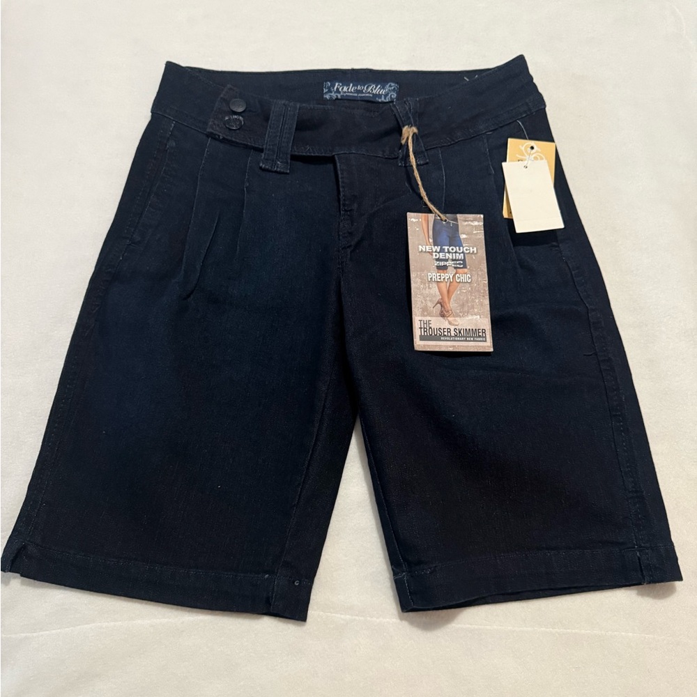 Fade to Blue Bermuda denim touch